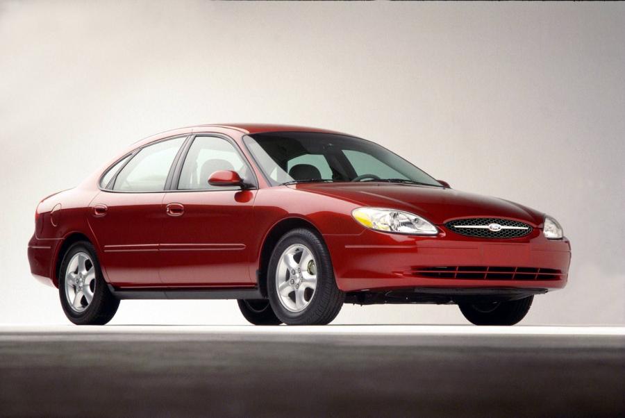  Ford Taurus 2000 года  (фото 23 из 92)